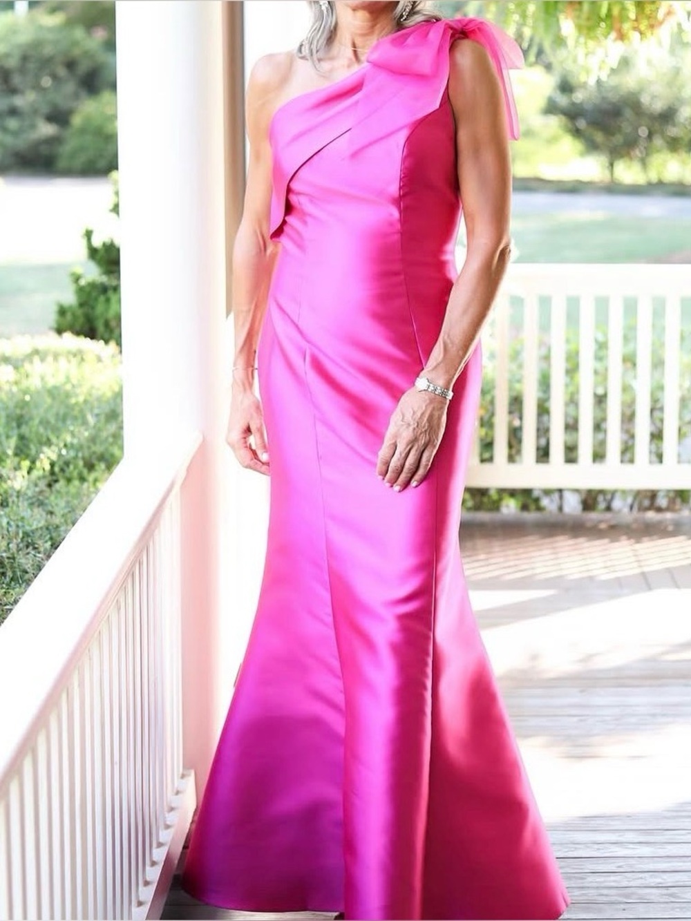 Mother of the bride One-Shoulder Fuchsia Satin Gown